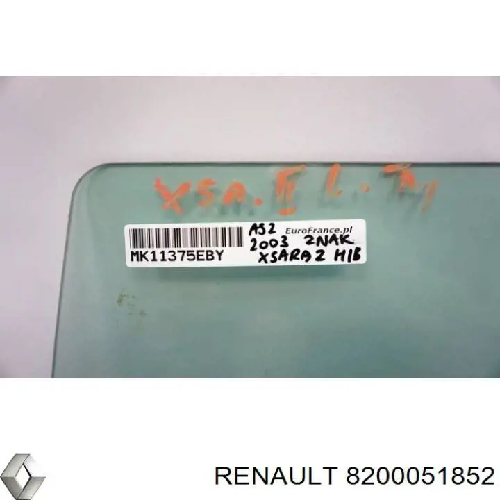 Стекло-форточка двери передней левой 8200051852 Renault (RVI)