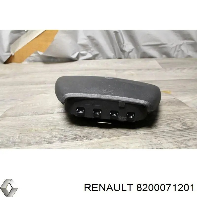 8200071201 Renault (RVI) подушка безопасности (airbag водительская)