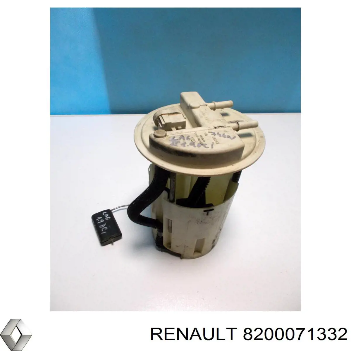 Датчик уровня топлива 8200071332 Renault (RVI)