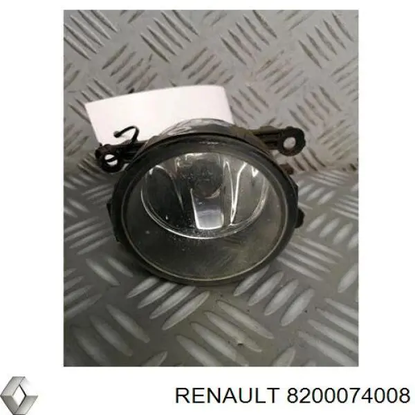 Противотуманки 8200074008 Renault (RVI)