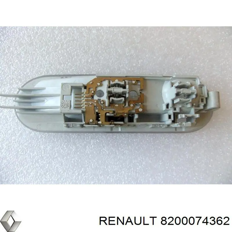 Плафон освещения салона (кабины) задний Renault (RVI) 8200074362 цена, от 9.02 USD