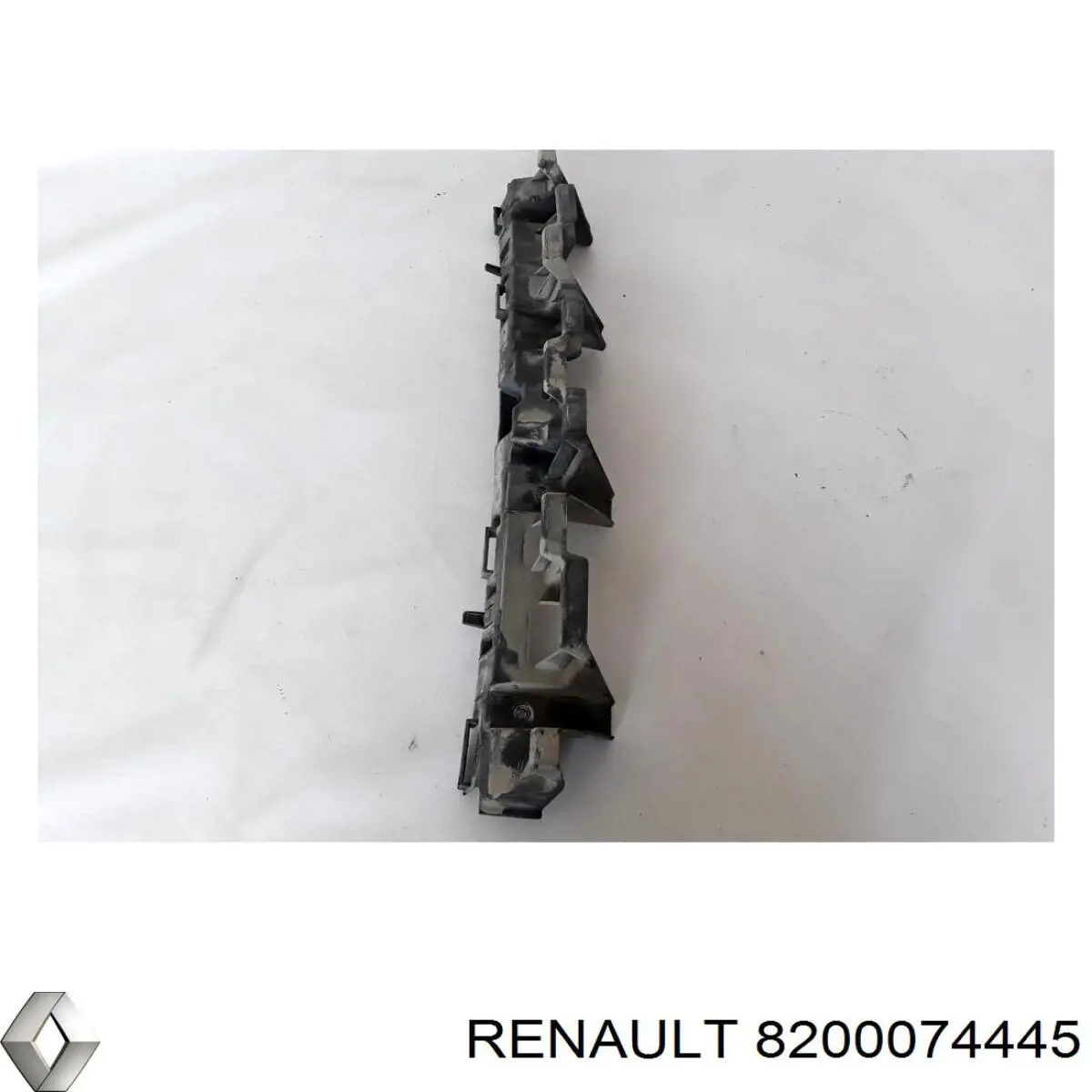 Купить 8200074445 Renault (RVI) Кронштейн бампера заднего центральный
