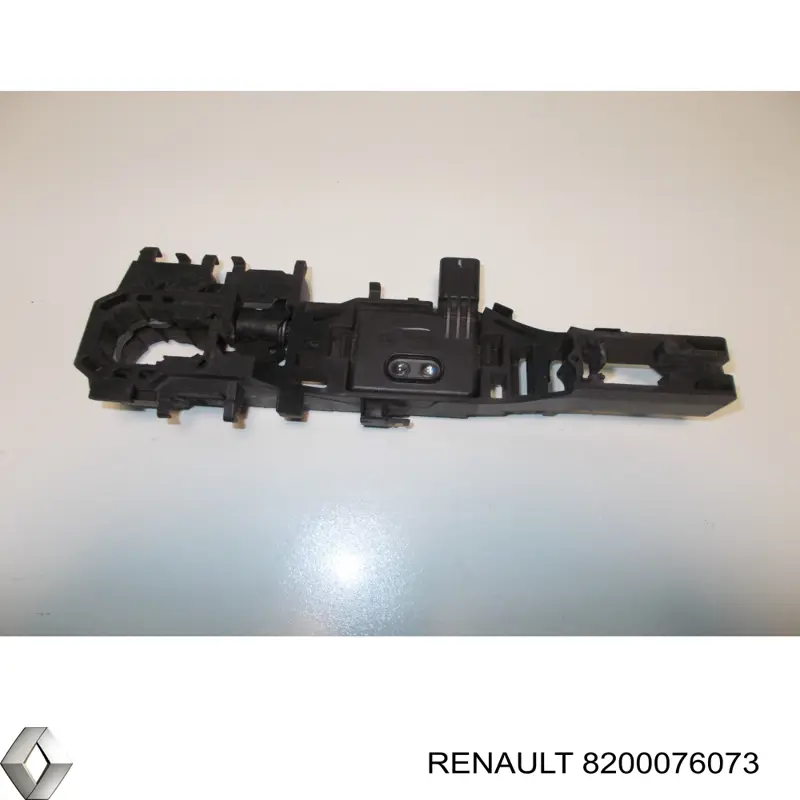 Держатель наружной ручки двери передней левой Renault (RVI) 8200076073 цена, от 22.03 USD