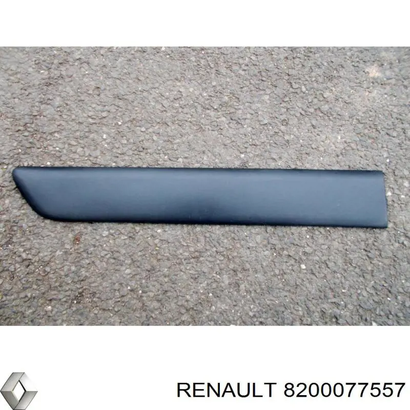 8200077557 Renault (RVI) moldura da porta traseira direita