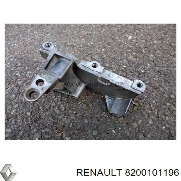 Купить 8200101196 Renault (RVI) Кронштейн подушки (опоры) двигателя верхней