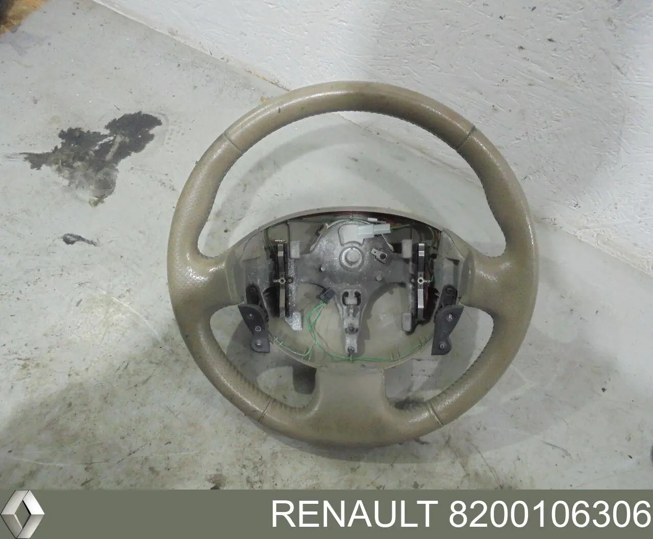 Рулевое колесо на Renault Megane II 