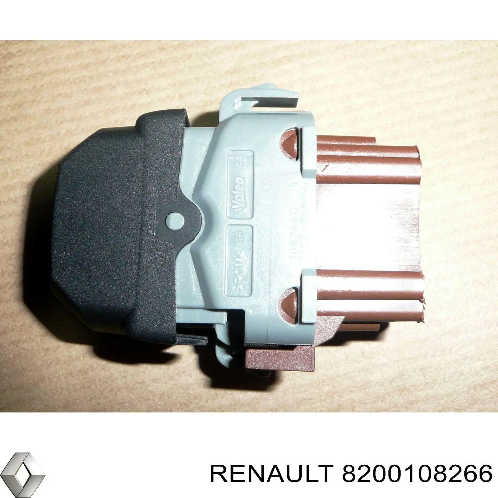 Купить 8200108266 Renault (RVI) Кнопка подъемника заднего стекла