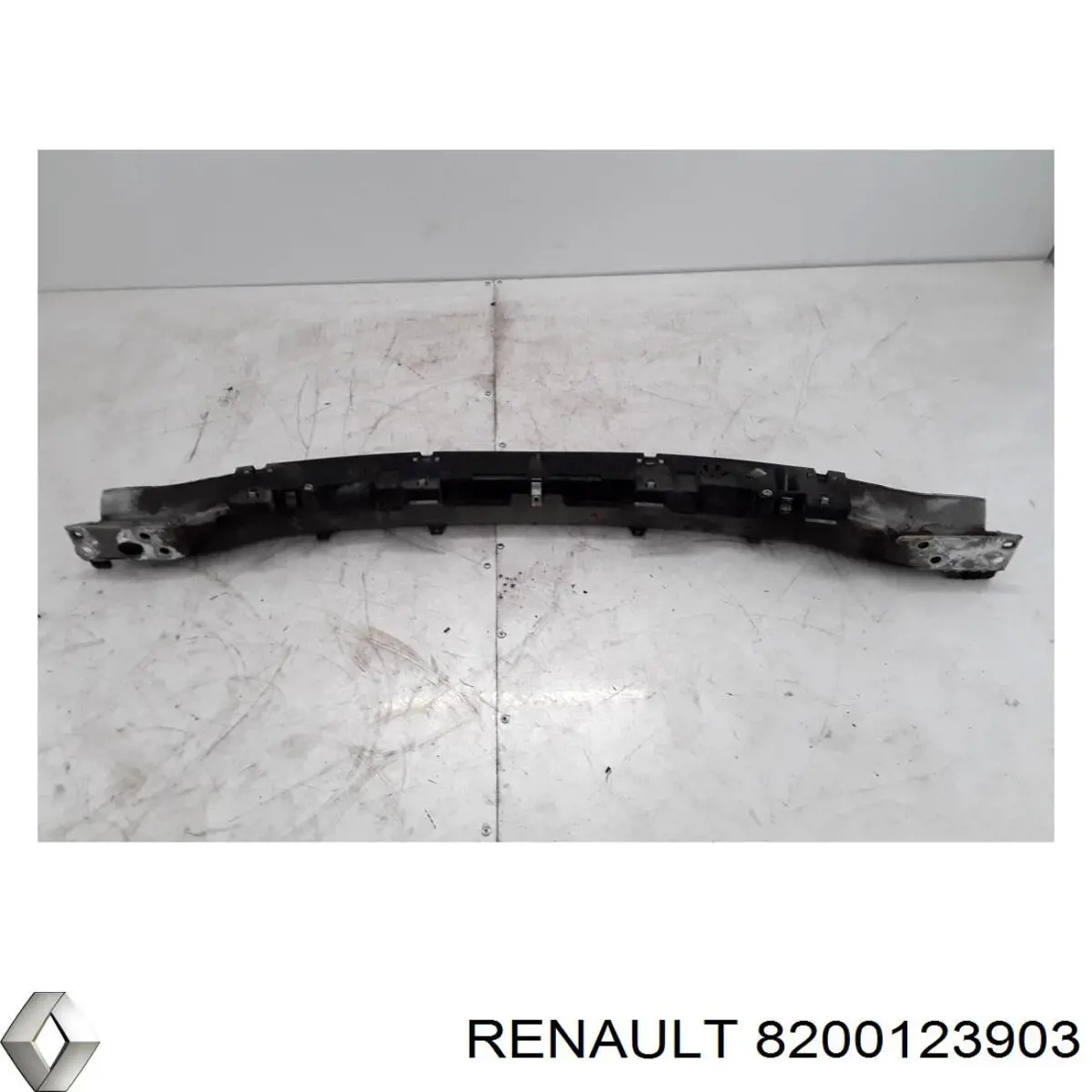 Купить 8200123903 Renault (RVI) Кронштейн бампера заднего центральный