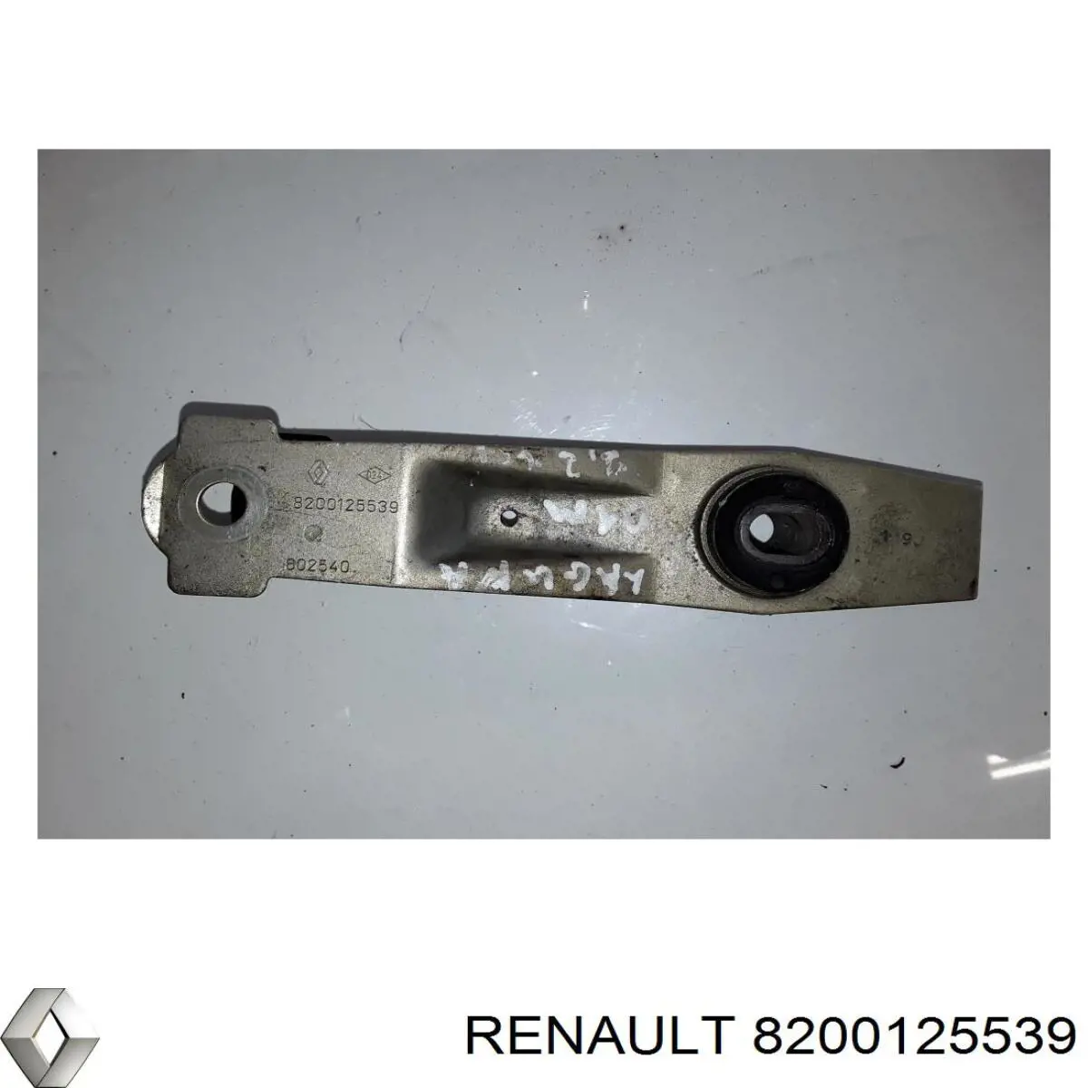 Кронштейн подушки (опоры) двигателя правой Renault (RVI) 8200125539 цена, от 19.09 USD