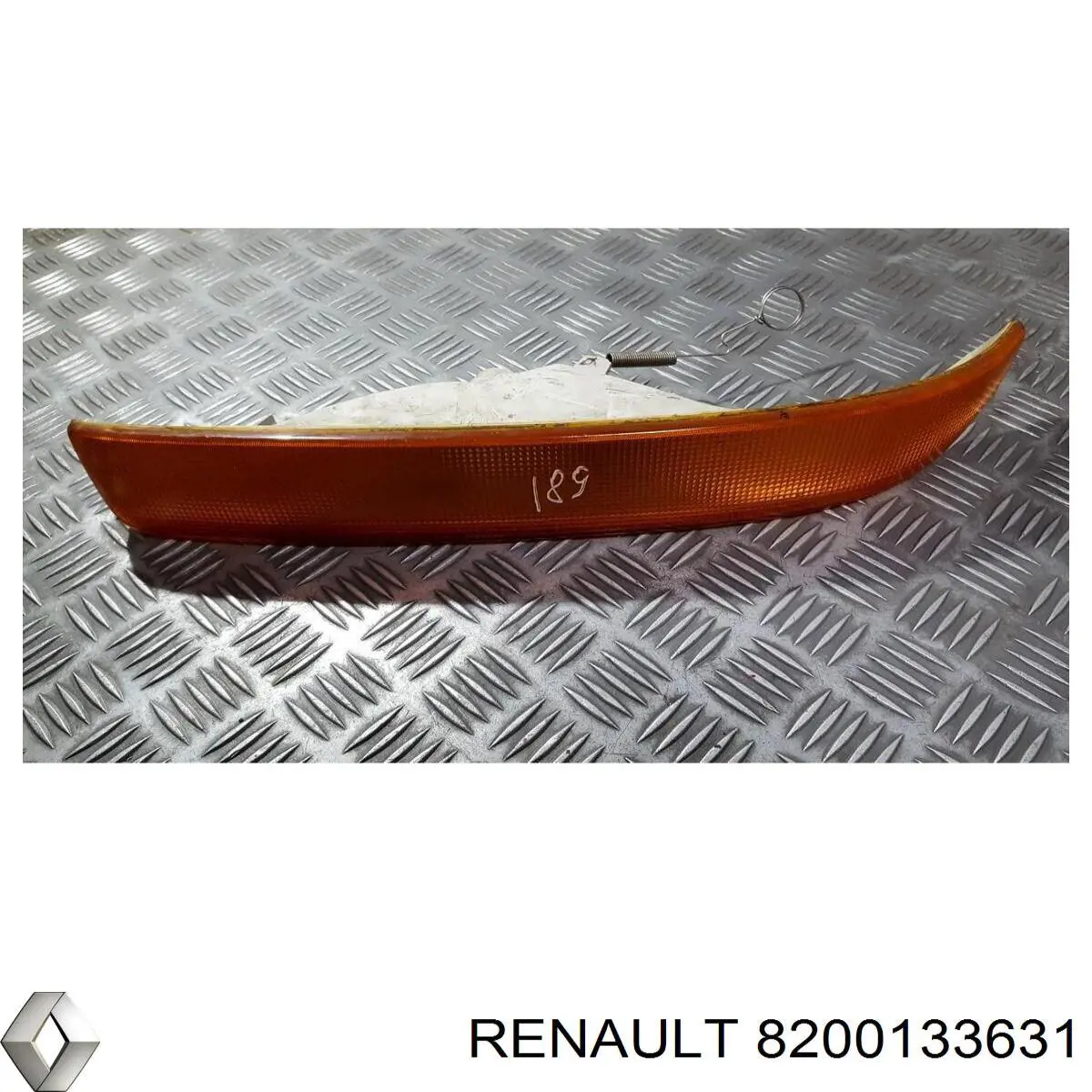 8200133631 Renault (RVI) указатель поворота левый