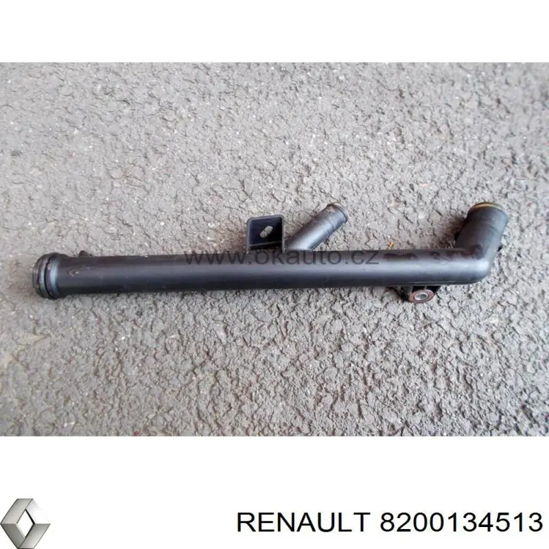 Патрубок системы охлаждения 8200134513 Renault (RVI)