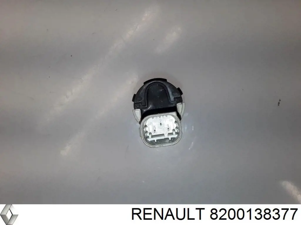 Купить 8200138377 Renault (RVI) Парктроники задние