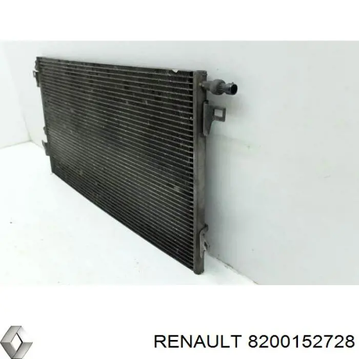 Радиатор кондиционера 8200152728 Renault (RVI)