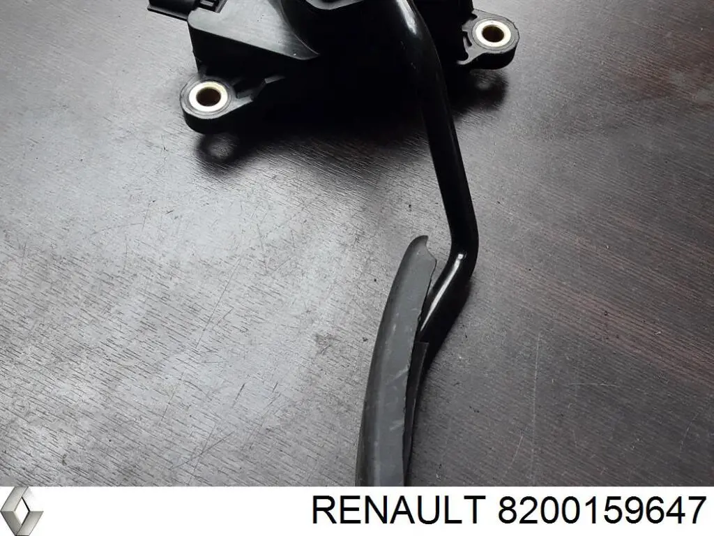 Педаль газа (акселератора) на Renault Scenic II 