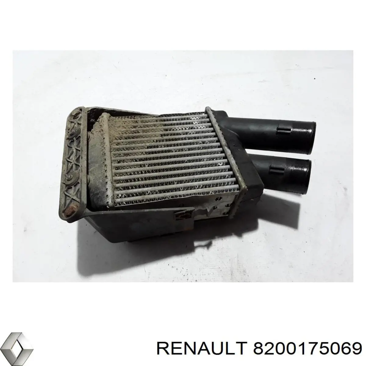 8200175069 Renault (RVI) Охладитель наддувочного воздуха