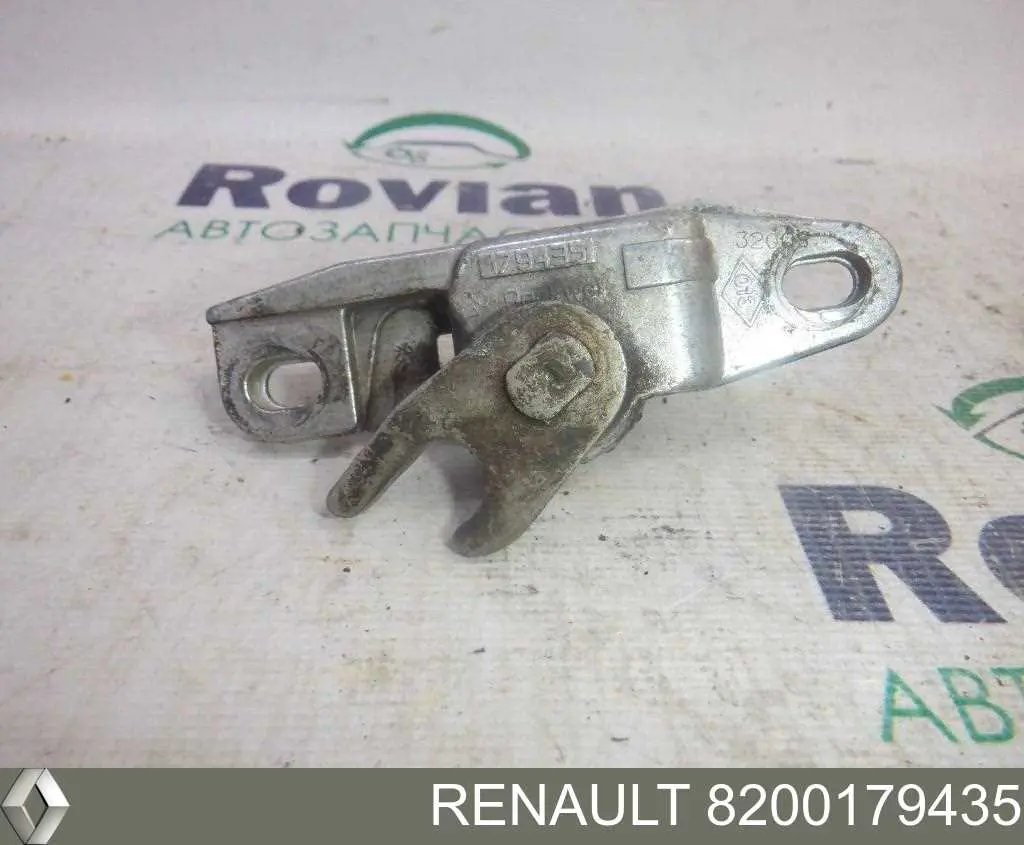 Замок двери боковой сдвижной правой 8200179435 Renault (RVI)