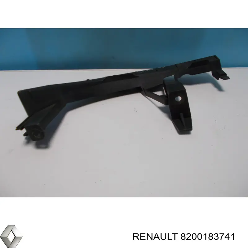 Купить 8200183741 Renault (RVI) Крепление бампера