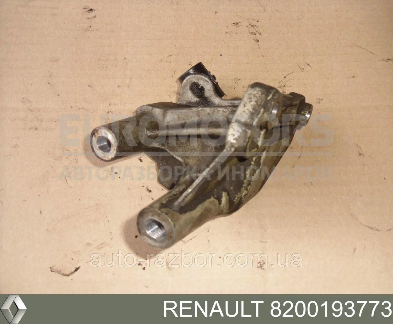 Кронштейн топливного насоса ТНВД 8200193773 Renault (RVI)