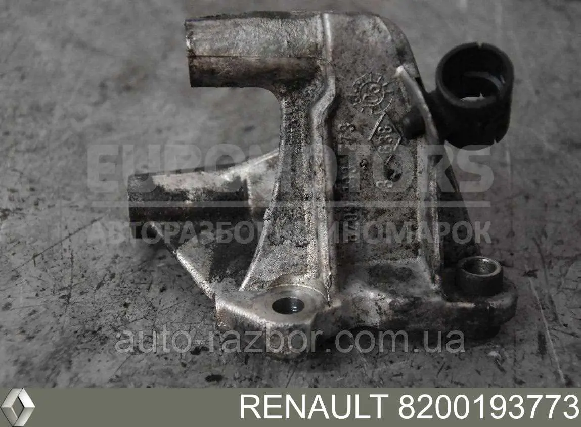 Кронштейн топливного насоса ТНВД 8200193773 Renault (RVI)