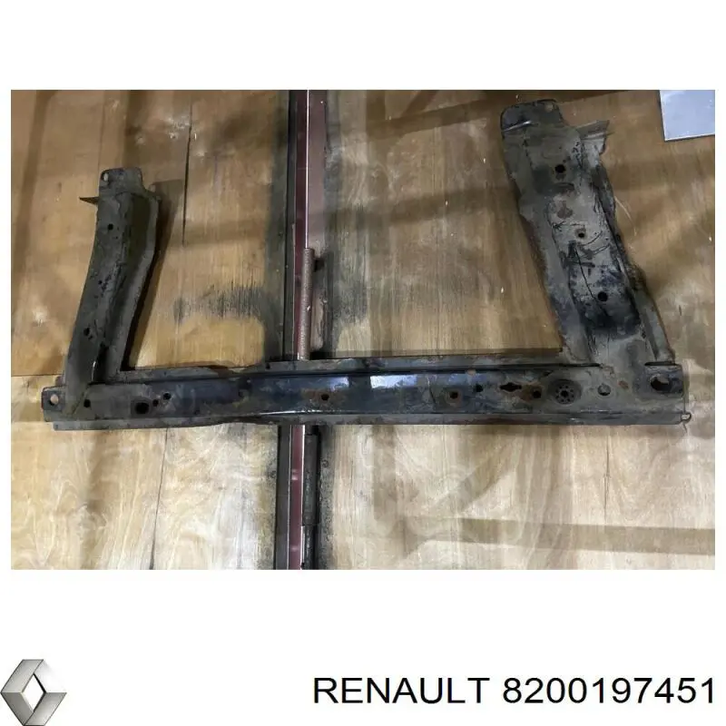 8200197451 Renault (RVI) балка передней подвески (подрамник передняя)