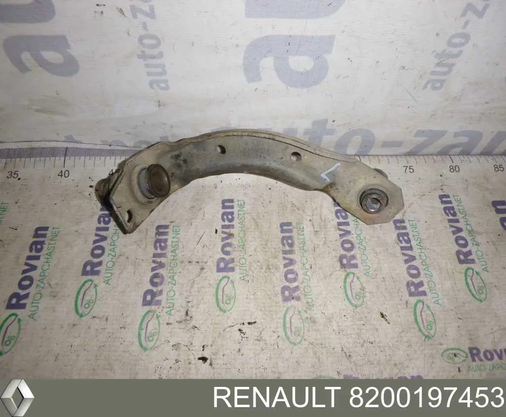 Кронштейн передней балки Renault (RVI) 8200197453