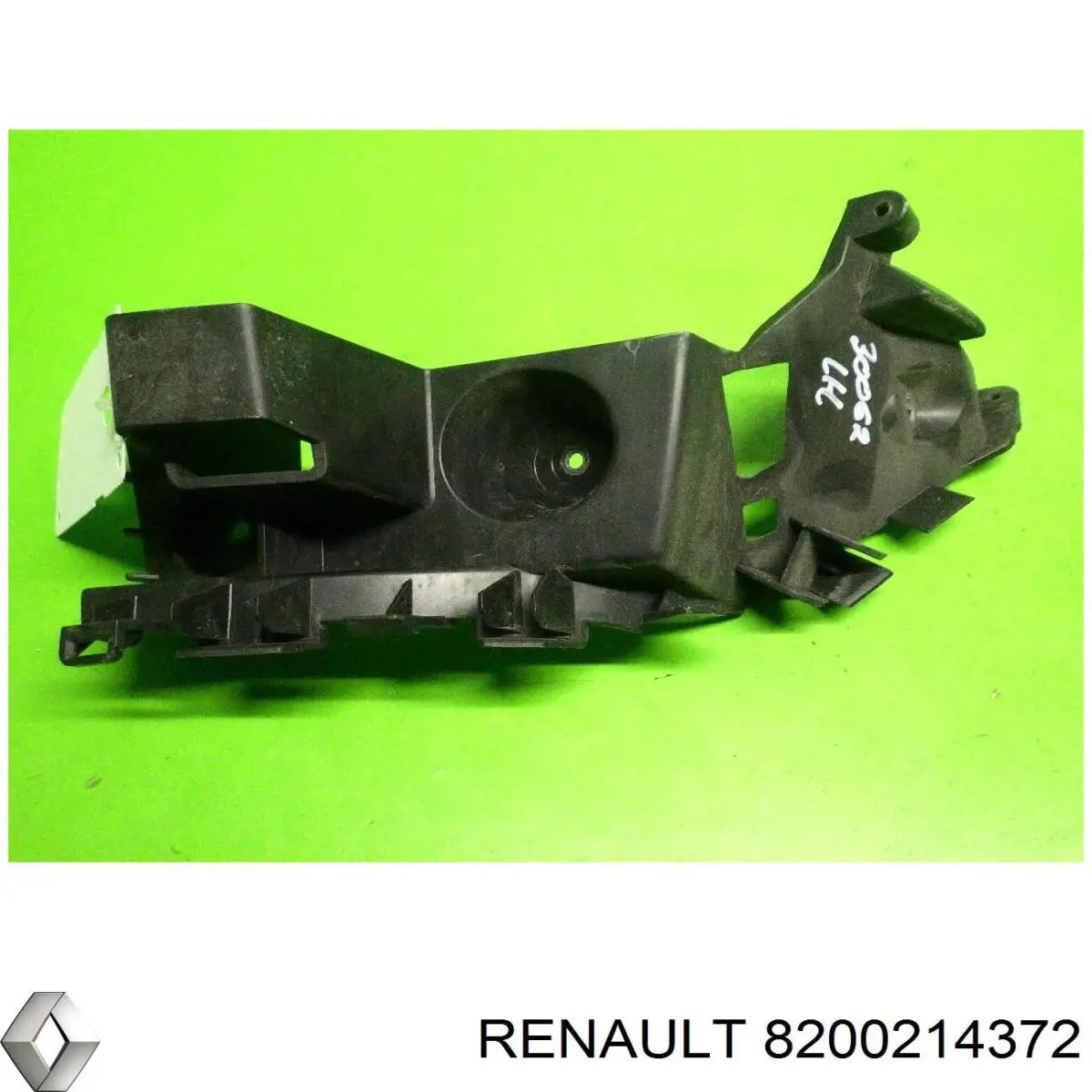 Купить 8200214372 Renault (RVI) Левый кронштейн крепления бампера заднего