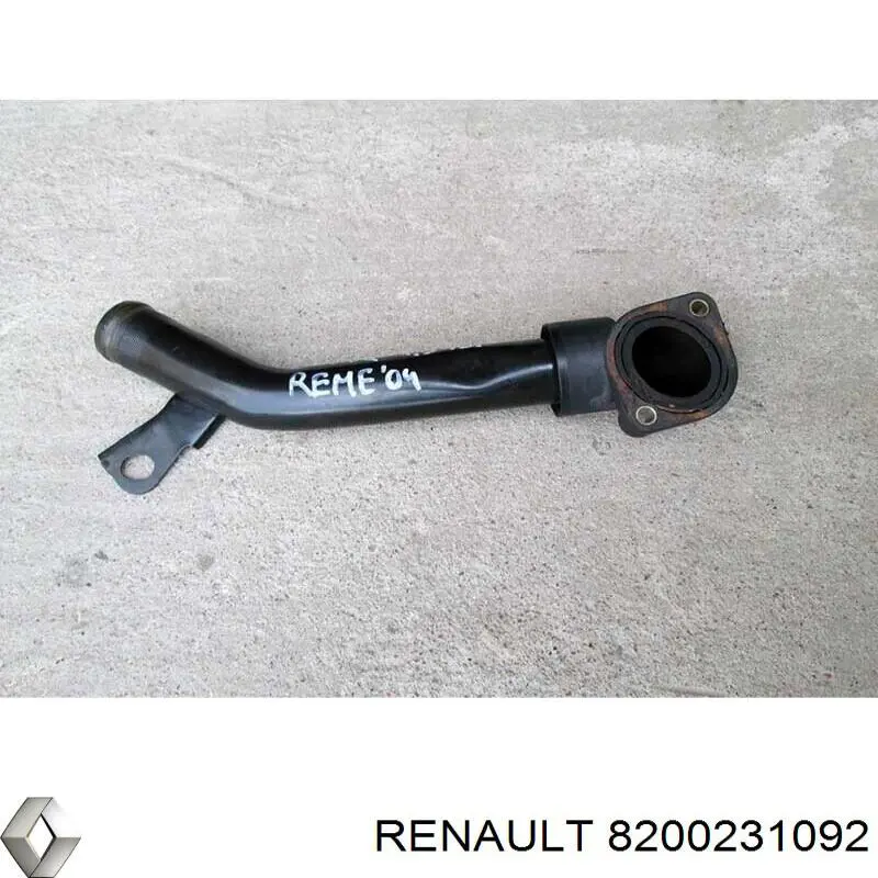 8200231092 Renault (RVI) шланг (патрубок водяного насоса приемный)