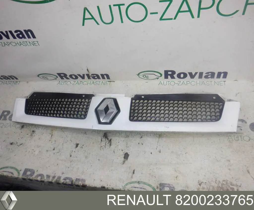 8200233765 Renault (RVI) Решетка радиатора