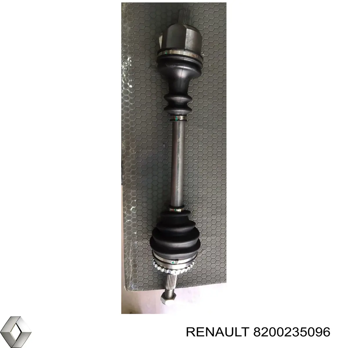 Полуось (привод) передняя левая 8200235096 Renault (RVI)