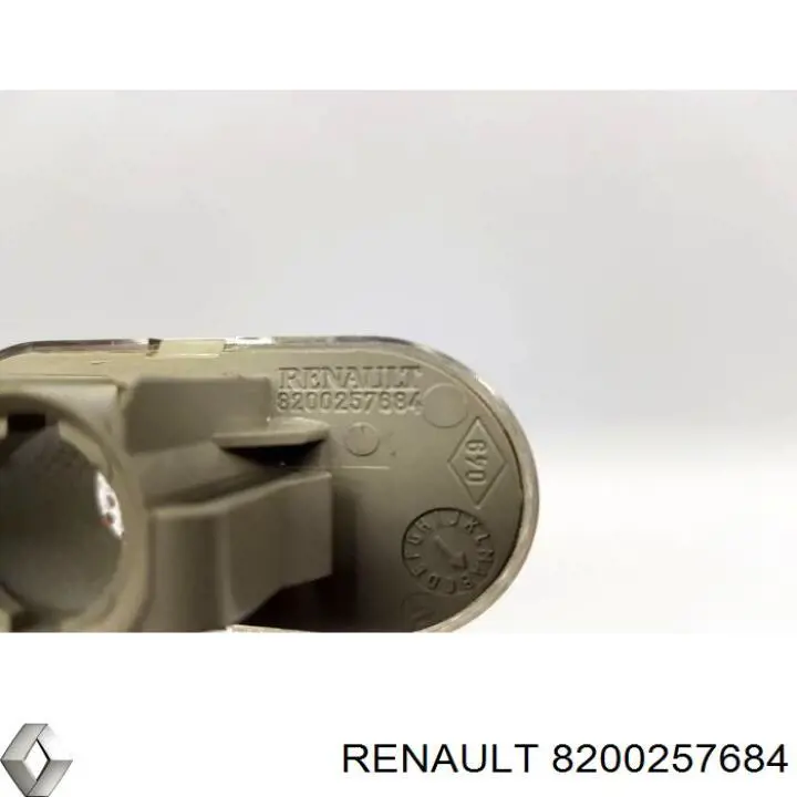 Повторитель поворота 8200257684 Renault (RVI)