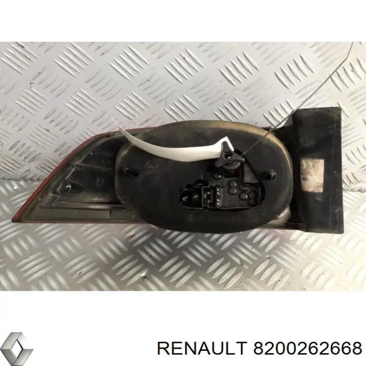 Стоп задний Renault (RVI) 8200262668
