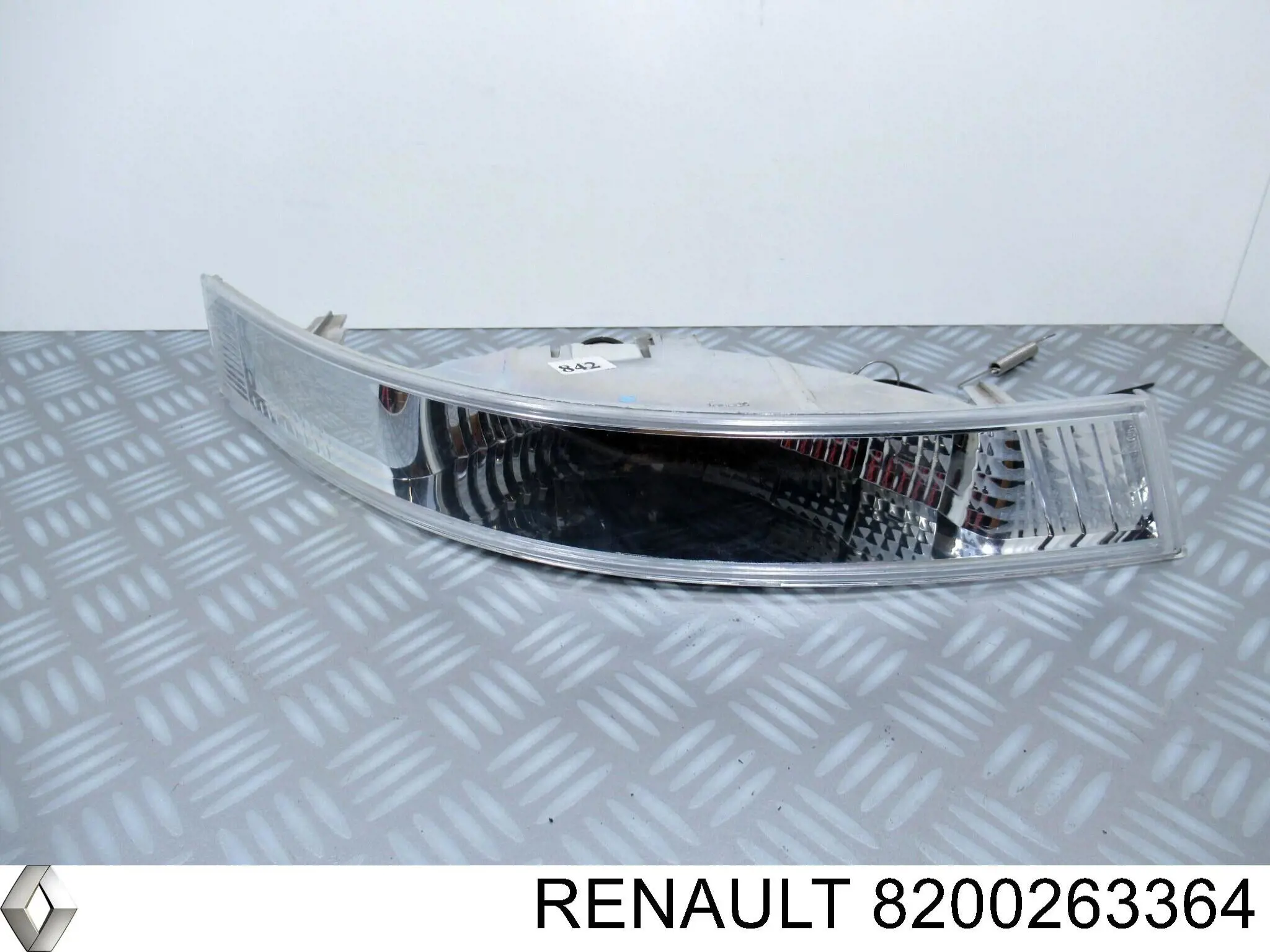 Указатель поворота правый Renault (RVI) 8200263364