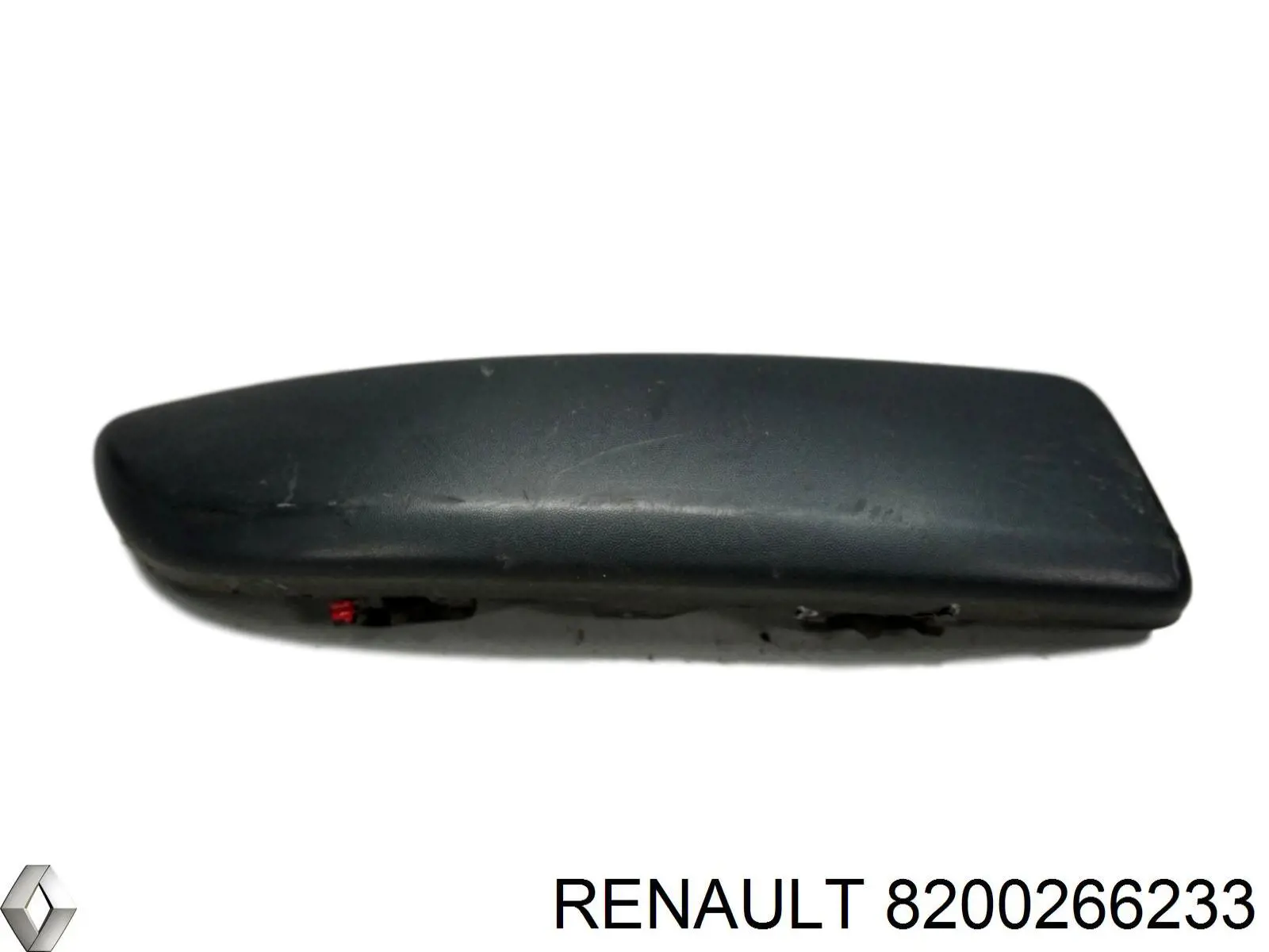 8200266233 Renault (RVI) накладка бампера переднего левая