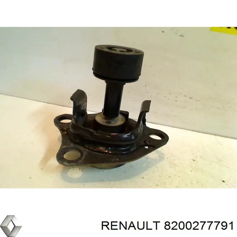 Купить 8200277791 Renault (RVI) Правая опора двигателя