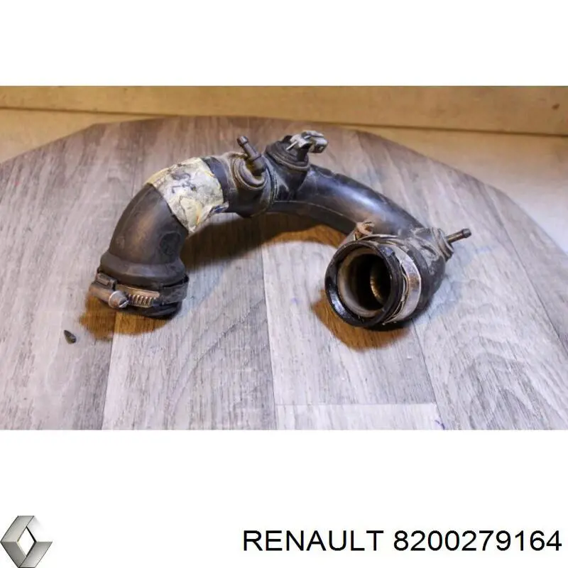 8200279164 Renault (RVI) Патрубок воздушный, выход из компрессора (наддув)
