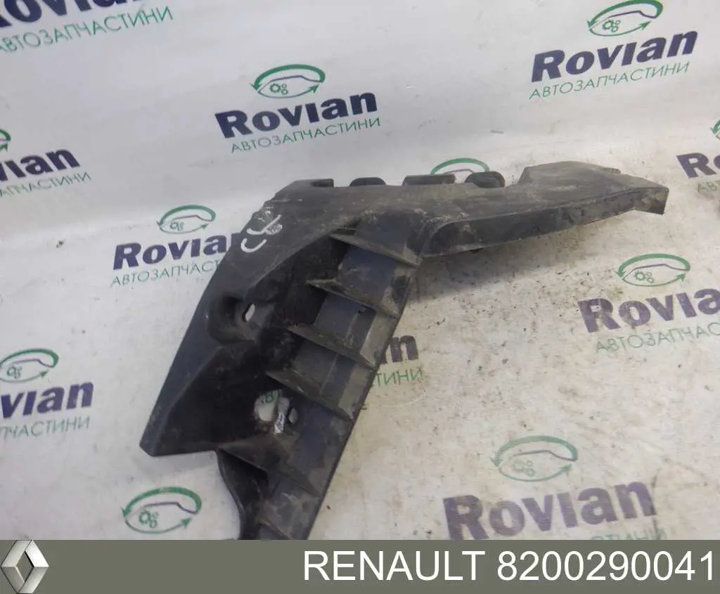 Крепление бамера правое Renault (RVI) 8200290041 цена, от 52.49 USD