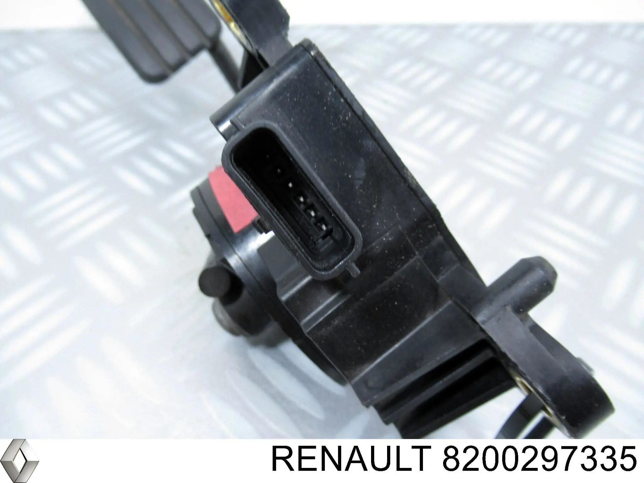 Купить 8200297335 Renault (RVI) Педаль газа