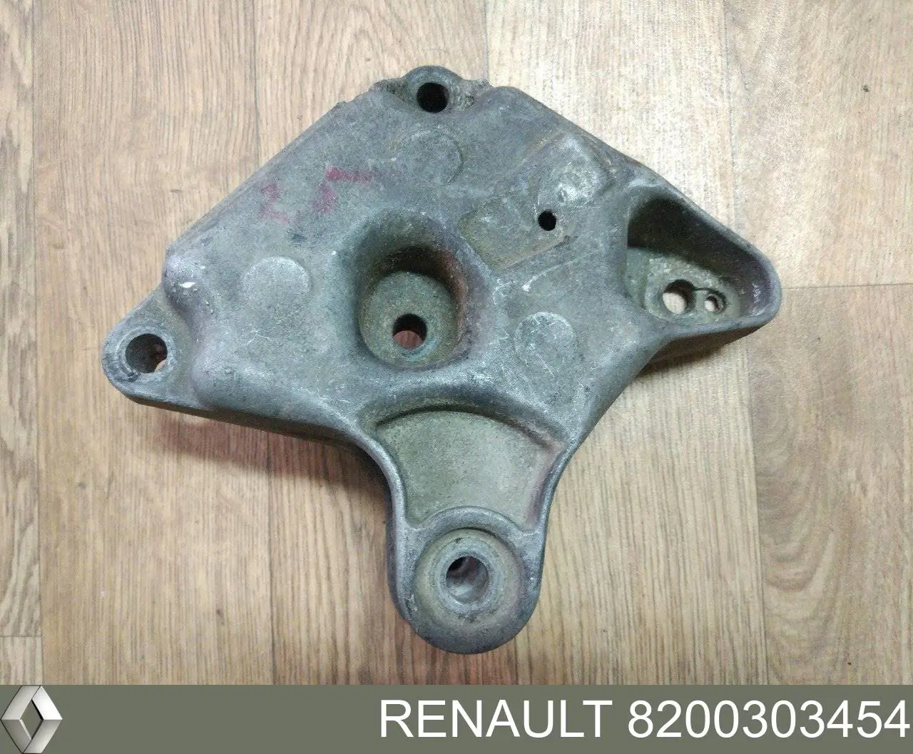 Крышка масляного поддона Renault (RVI) 8200303454 цена, от 126.69 USD