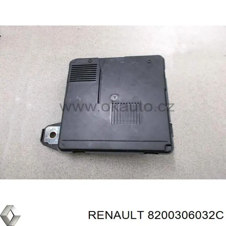 Купить 8200306032C Renault (RVI) Монжатный блок реле