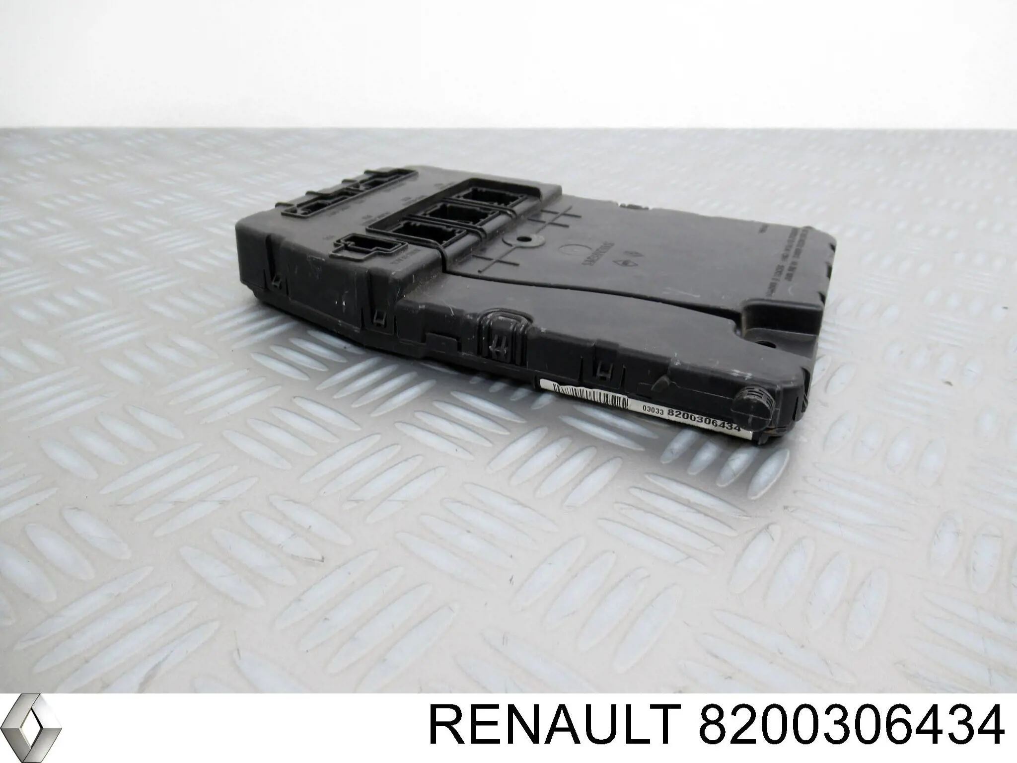 8200306434 Renault (RVI) Монтажный блок предохранителей
