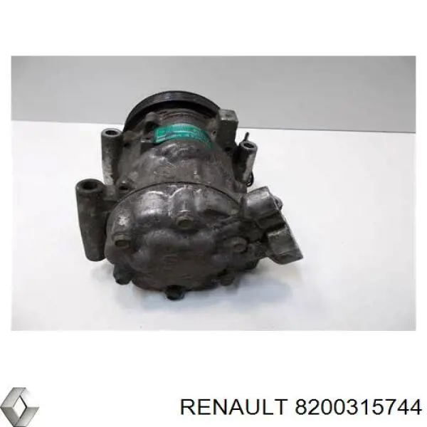 Компрессор кондиционера Renault (RVI) 8200315744