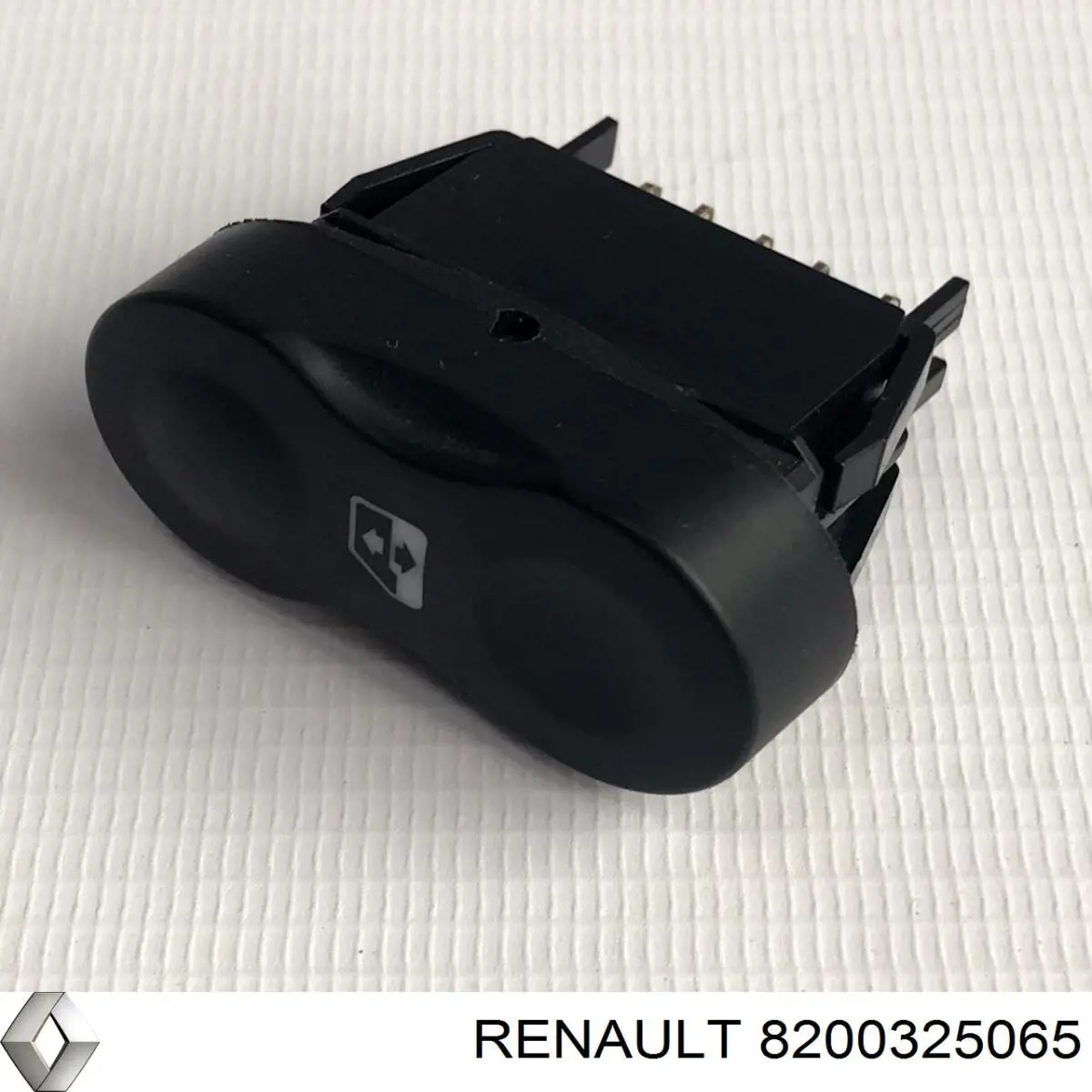 Выключатель центрального замка Renault (RVI) 8200325065