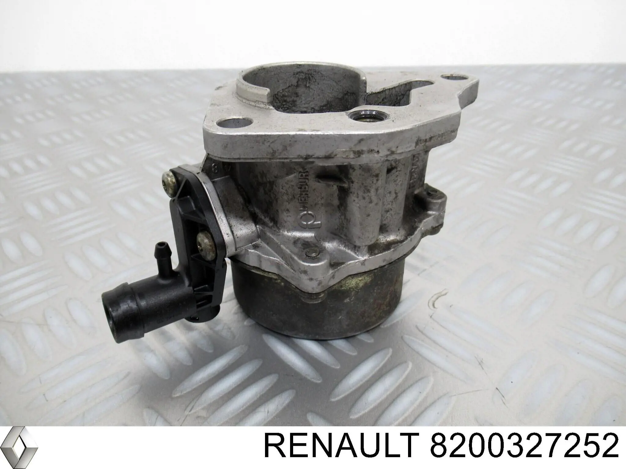 8200327252 Renault (RVI) насос вакуумный