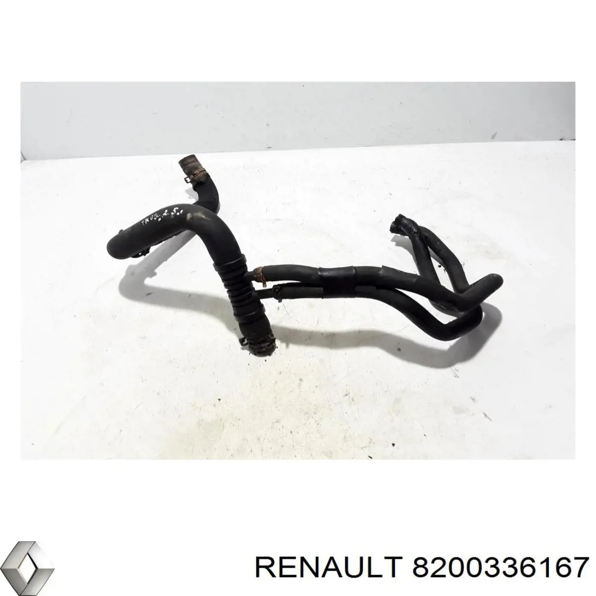 Нижний шлаг радиатора охлаждения 8200336167 Renault (RVI)