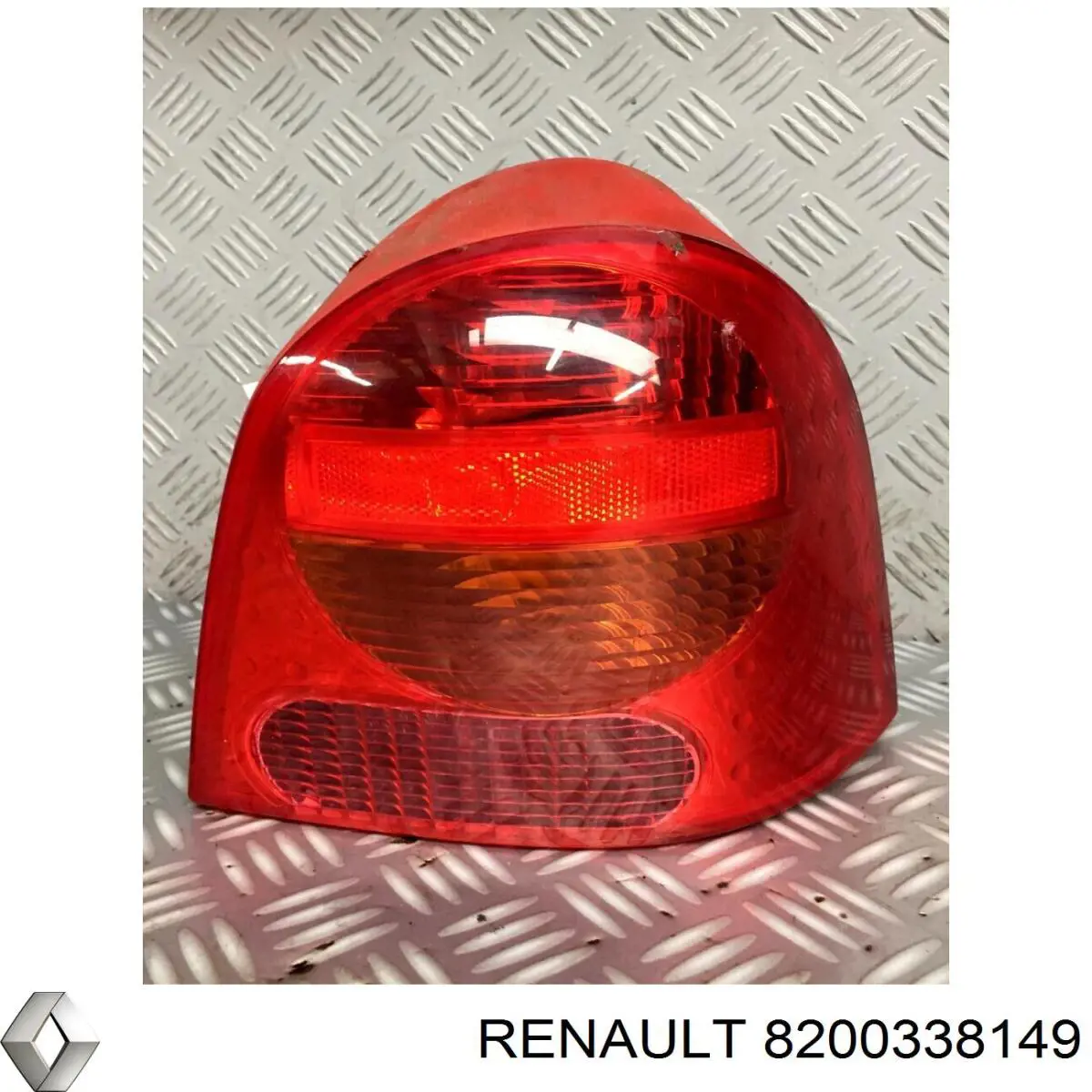 8200338149 Renault (RVI) фонарь задний левый внешний