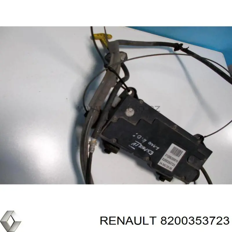 8200353723 Renault (RVI) Трос ручного тормоза задний правый/левый