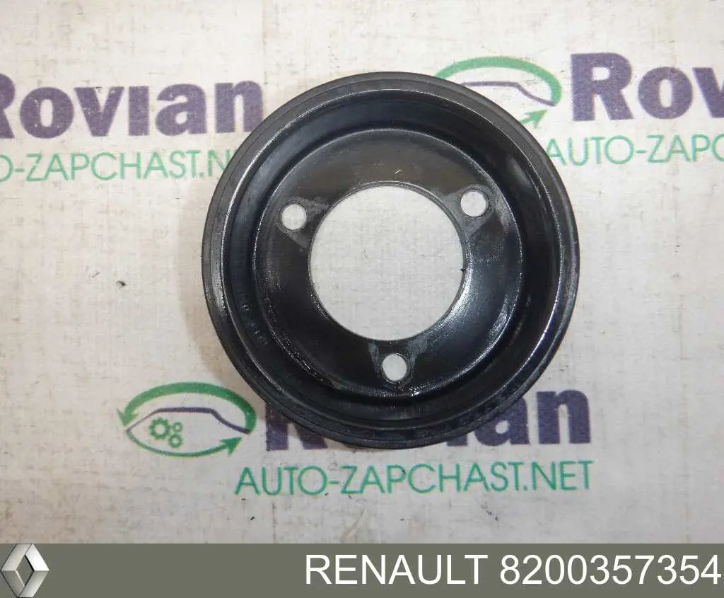 8200357354 Renault (RVI) Шкив водяной помпы
