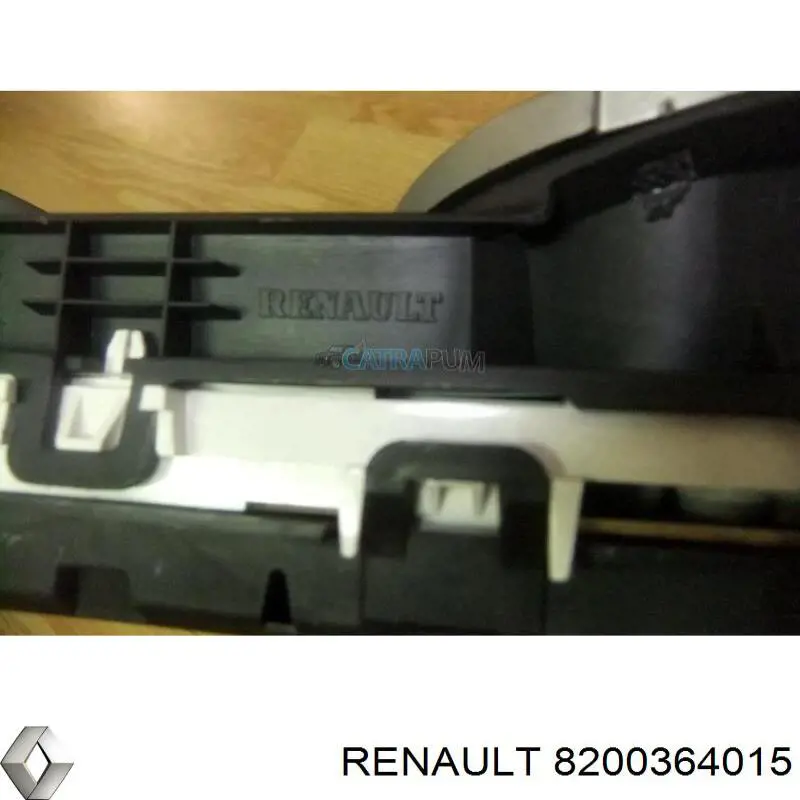 Купить 8200364015 Renault (RVI) Панель приборов