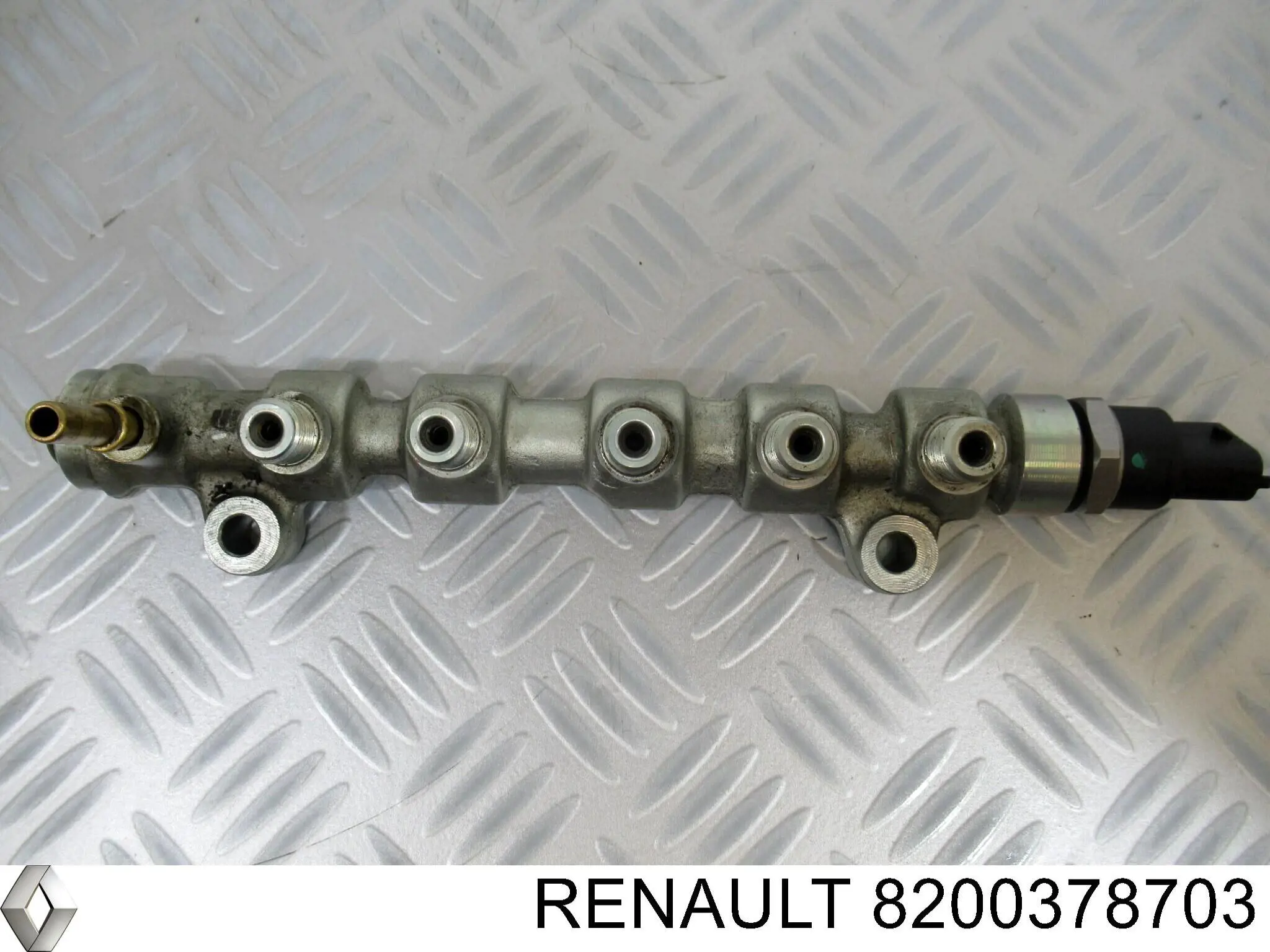 Распределитель топлива (рампа) Renault (RVI) 8200378703 цена, от 23.84 USD