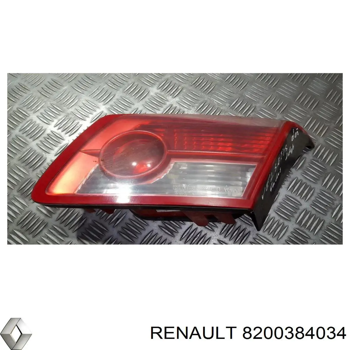 8200384034 Renault (RVI) фонарь задний правый внутренний